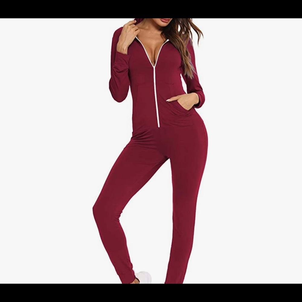 One piece pajama onsie jumpsuit, size small
